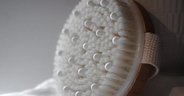 Exfoliation - Massager Brush